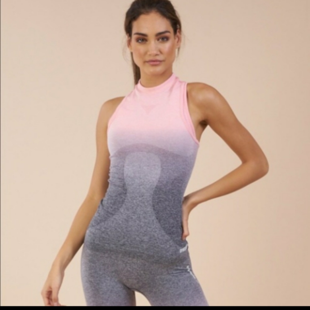 Gymshark ombre seamless set. Peach Pink& Gray